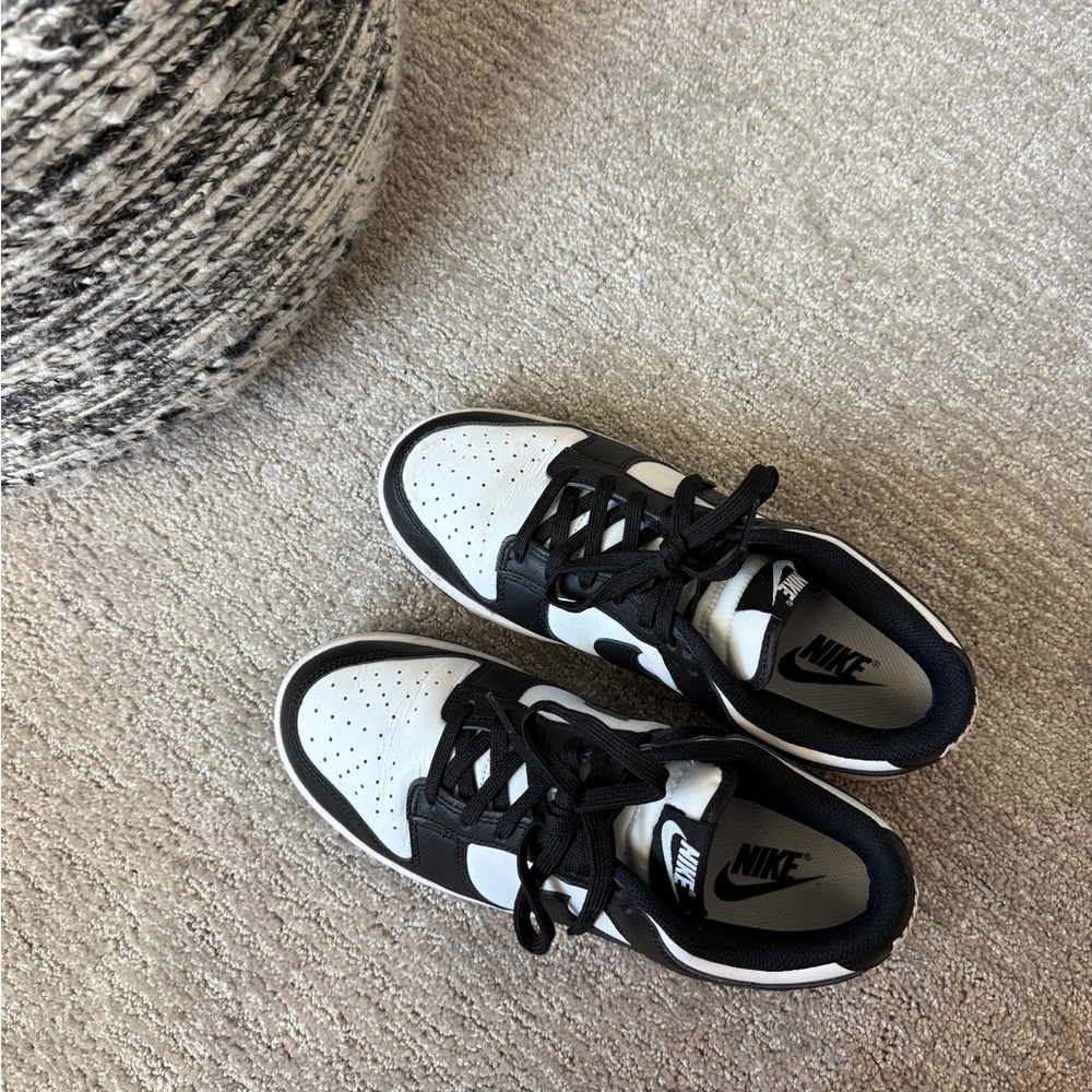 Nike Panda Dunks